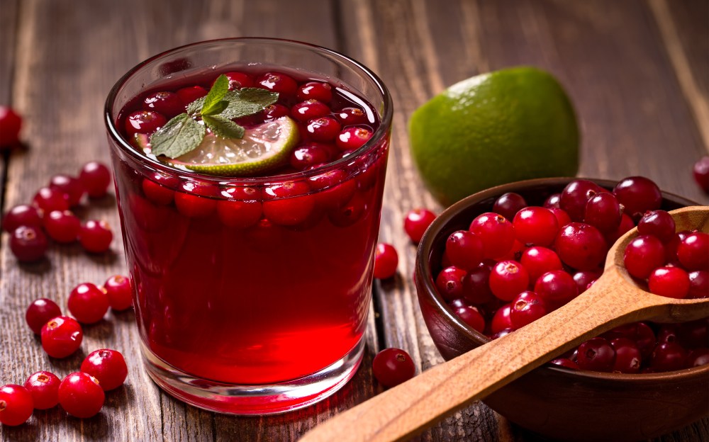 Boost Weight Loss with Apple Cider Vinegar and Cranberry Juice