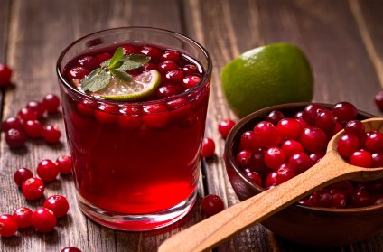 Boost Weight Loss with Apple Cider Vinegar and Cranberry Juice
