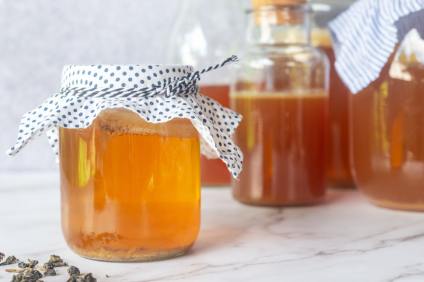 6 Benefits of Kombucha
