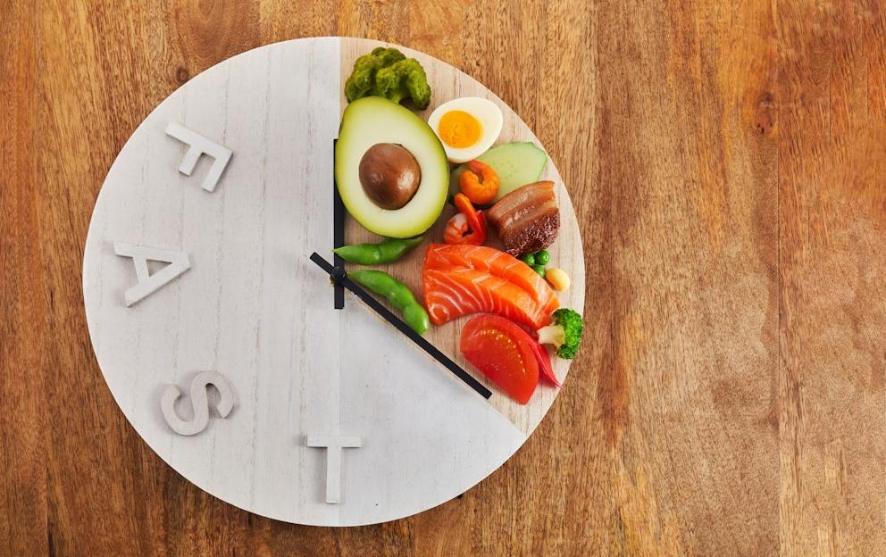 Intermittent Fasting: Snacks and Tips While Fasting