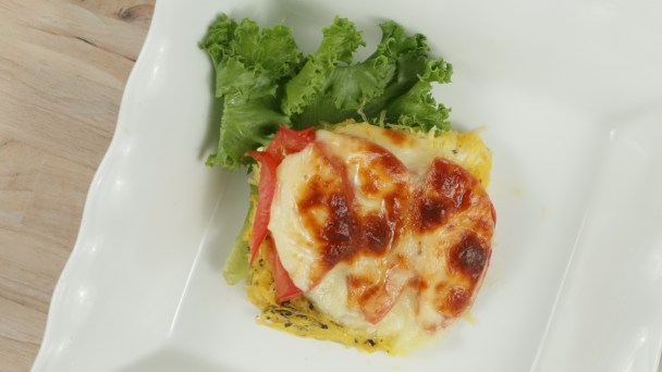 Keto Baked Spaghetti Squash