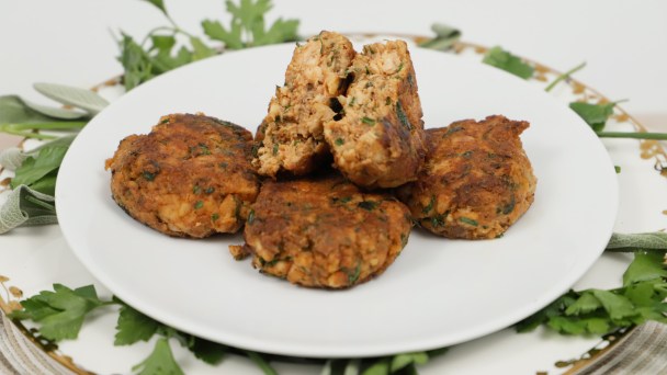Keto Salmon Cakes