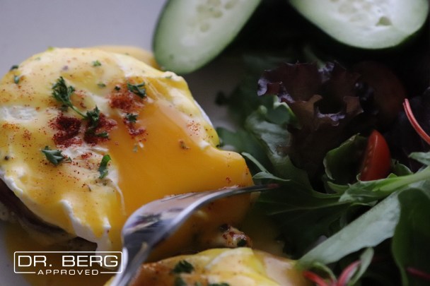 Ketogenic Eggs Benedict