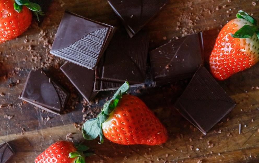 Keto Sweet Snacks: 12 Healthy and Tasty Recipes to Try