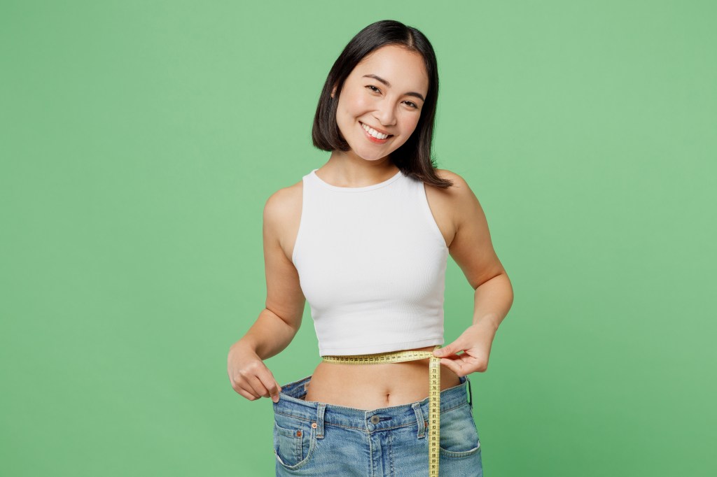 Woman in oversized jeans&nbsp;